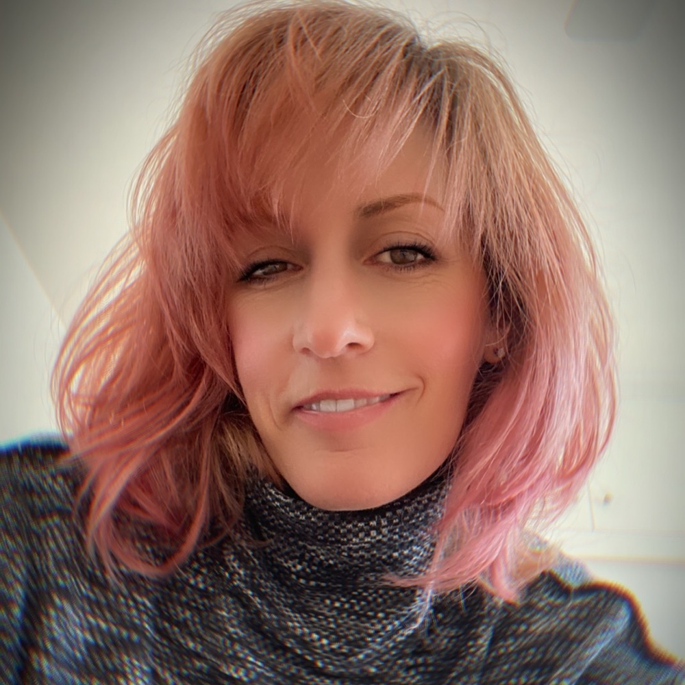 Meet your Posher, Hilary